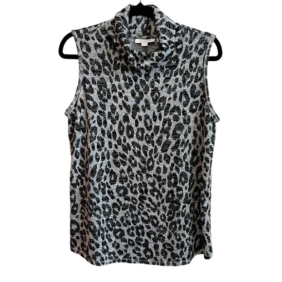 Chico’s Leopard Print Cardigan & Shell 2 Piece Sweater Set Size 1 Medium - Picture 4 of 8